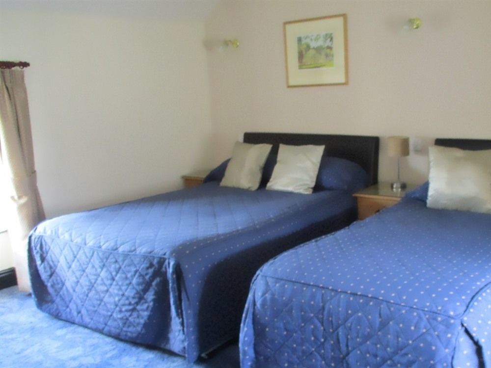 The County Hotel Haverfordwest Buitenkant foto